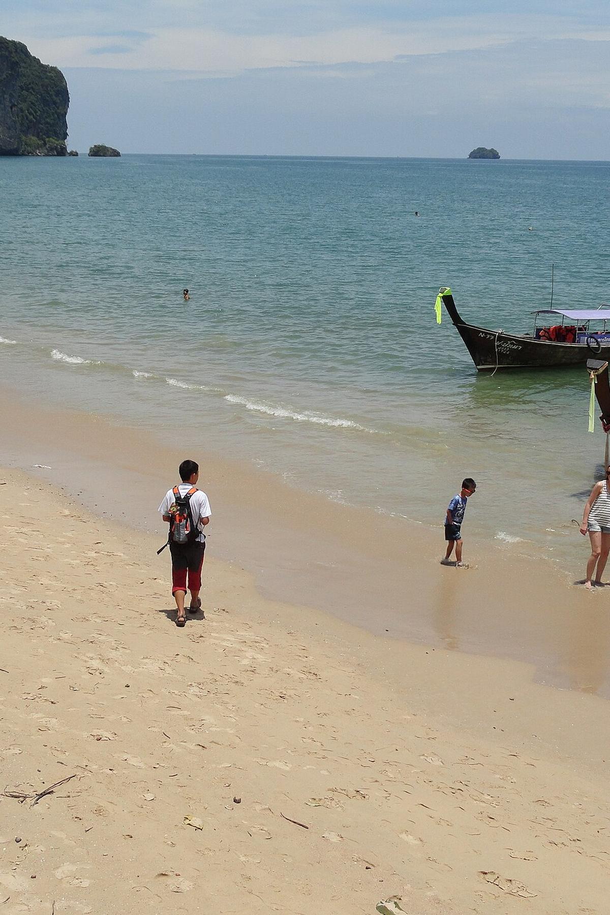 Ao Nang beach Krabi longtail