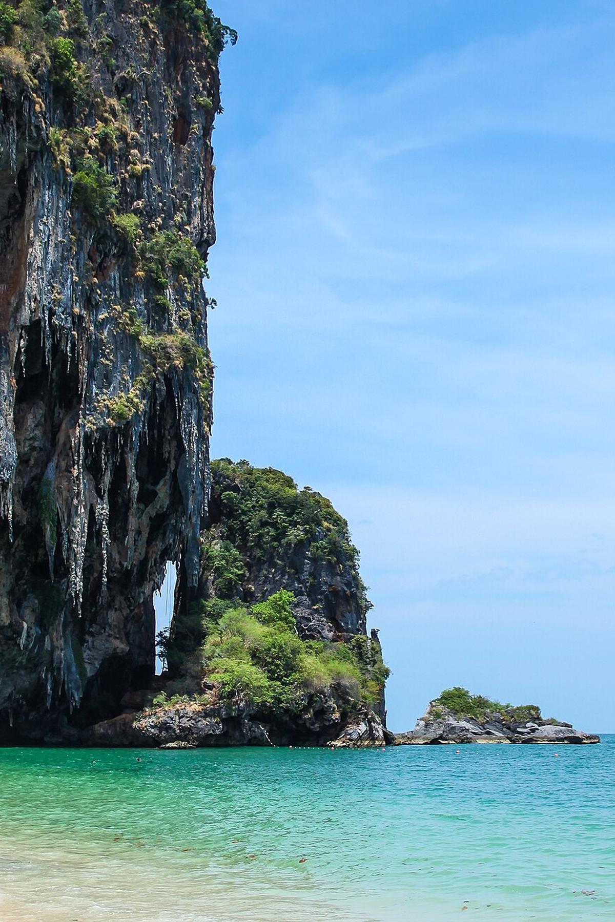 Railay beach Thailand cliffs